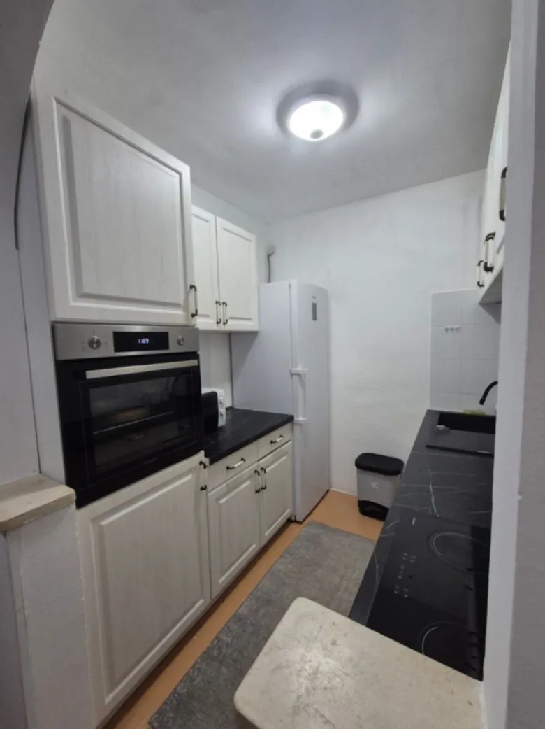 Izdavanje, jednosoban stan, 52m², Zaobilaznica, Budva
