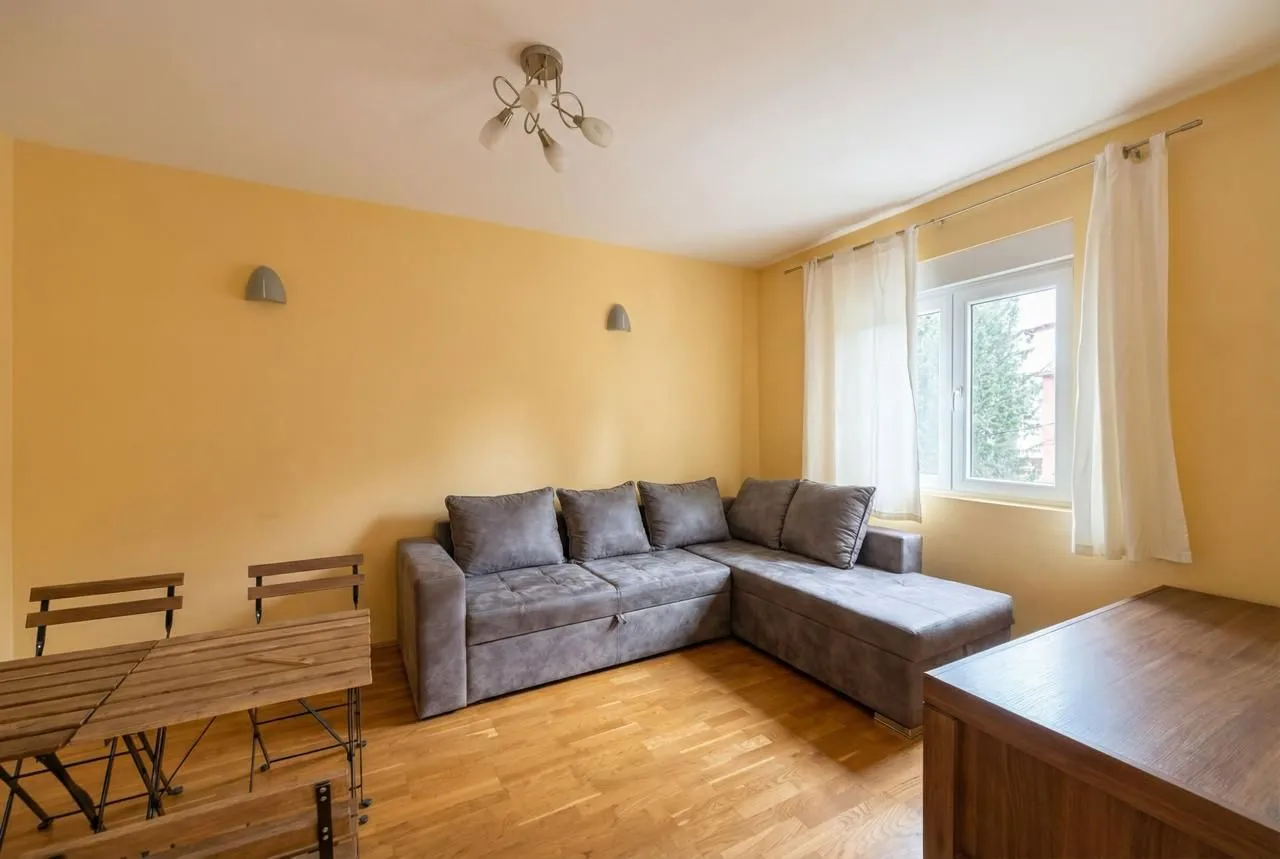 Rent, two bedroom apartment, 60m², Tivat, Crna Gora