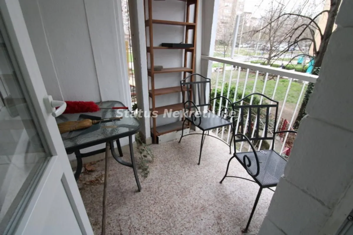 Izdavanje, dvosoban stan, 52m², Liman 3, Novi Sad Sve Podlokacije