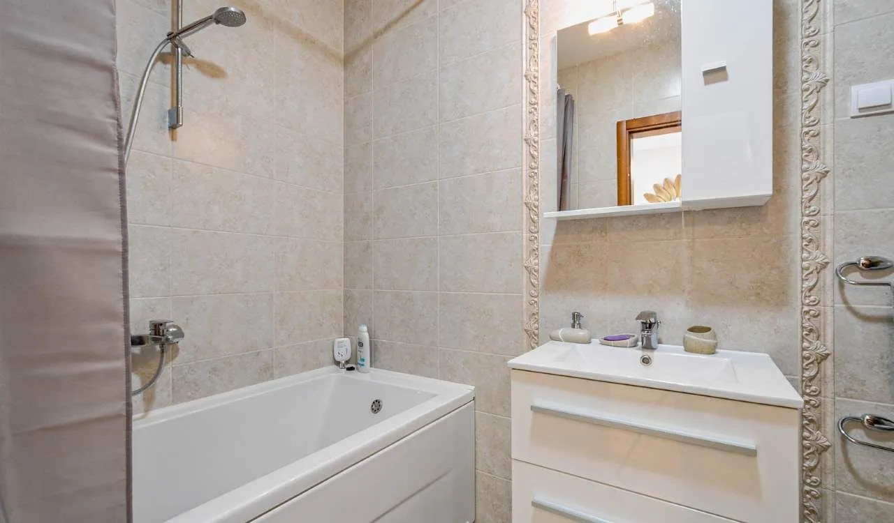 Prodaja, dvosoban stan, 88m², Bečići, Budva