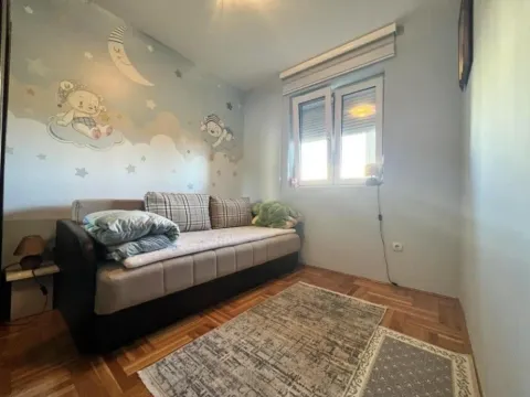 Rent, two bedroom apartment, 55m², 1 maj, Podgorica - image 6