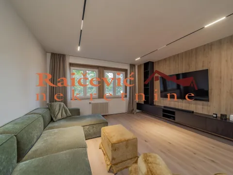 Prodaja, trosoban stan, 78m², Senjak, Beograd