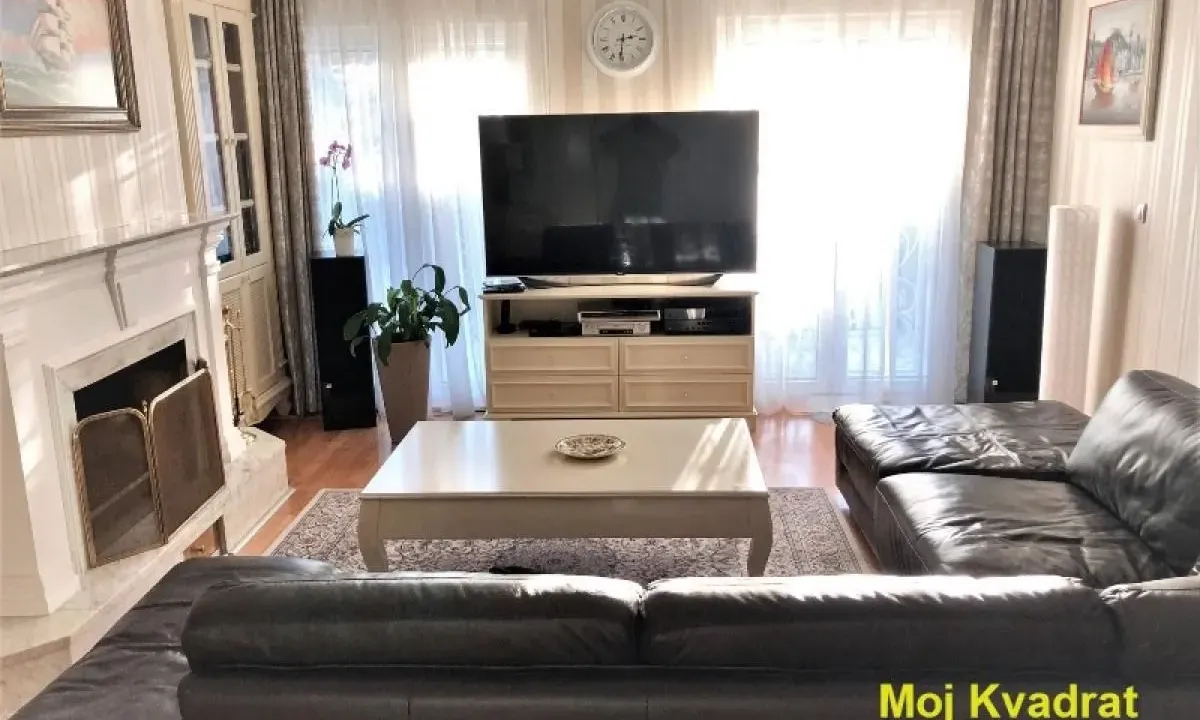 Sale, house, 364m², Čukarica, Beograd