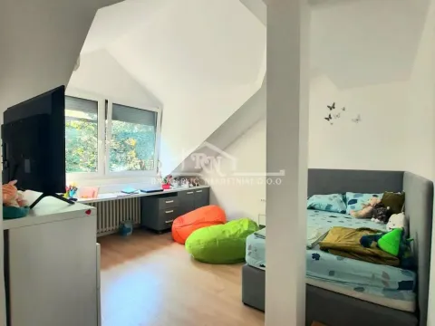 Prodaja, četvorosoban stan, 102m², Golf Naselje, Beograd - image 10