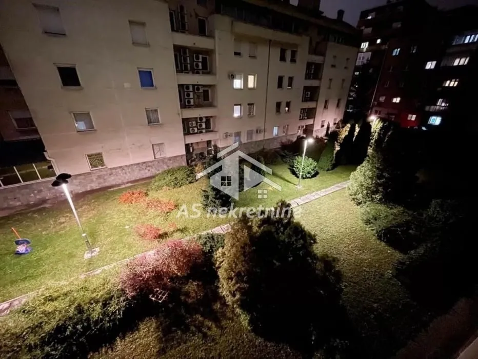 Rent, three bedroom apartment, 95m², Autokomanda, Voždovac Sve Podlokacije