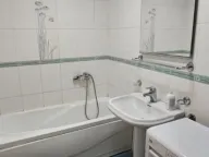 Izdavanje, dvosoban stan, 70m², Stari Aerodrom, Podgorica - image 4