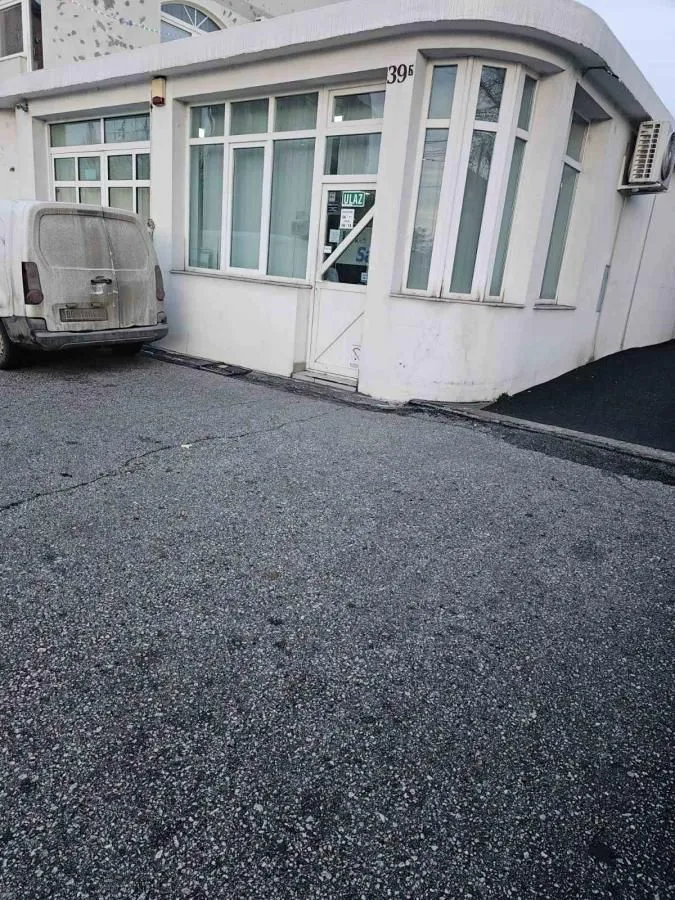 Sale, office space, 90m², Altina, Beograd