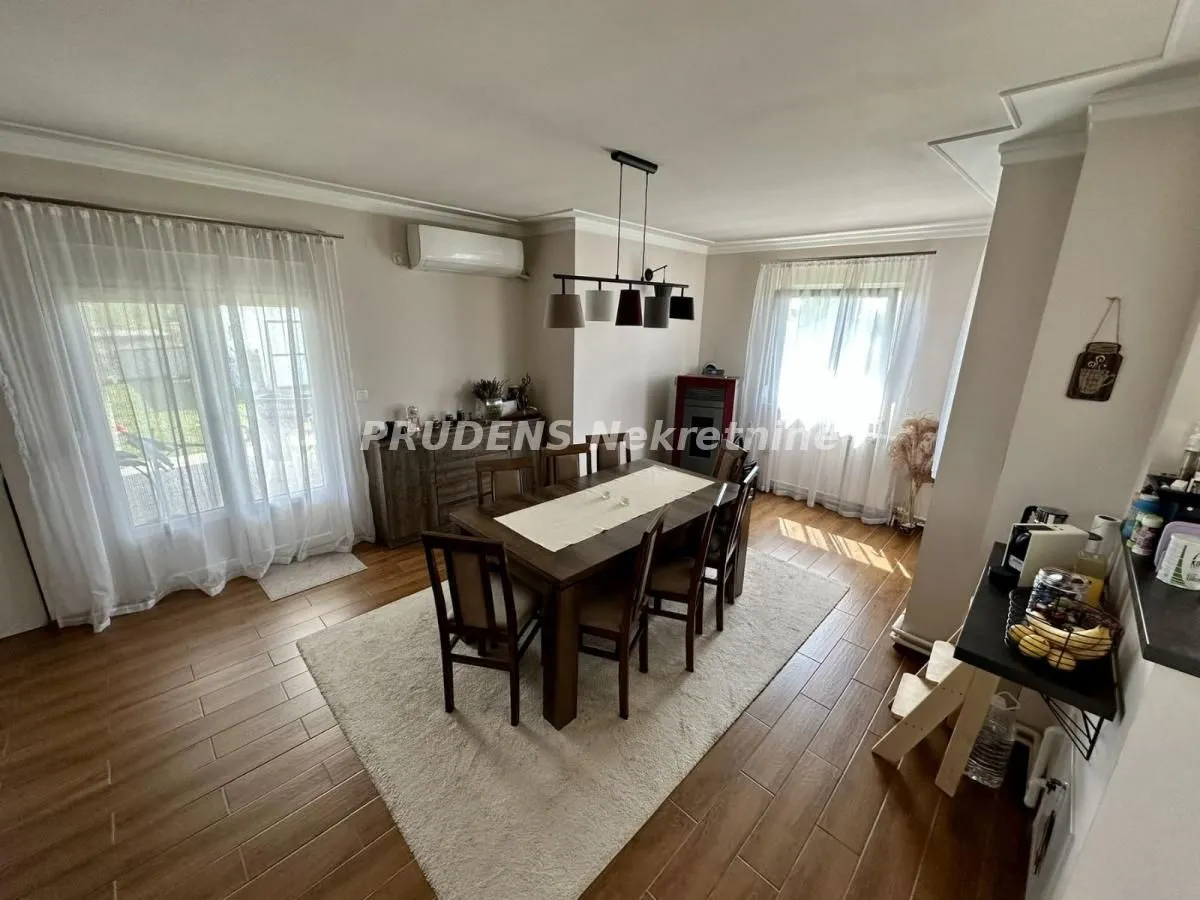 Sale, house, 110m², Dobanovci, Surčin