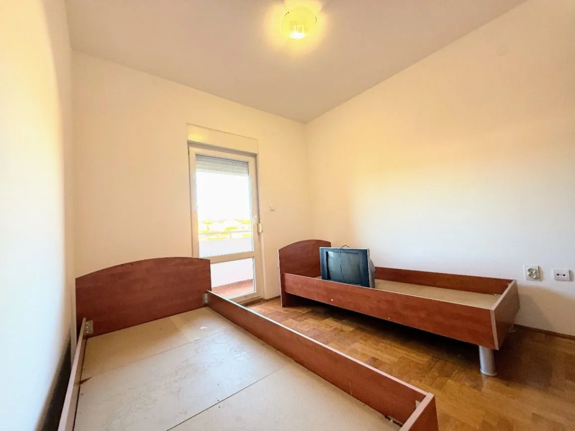 Prodaja, dvosoban stan, 74m², Drač, Podgorica