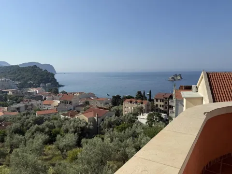 Sale, two bedroom apartment, 82m², Petrovac, Budva - image 2