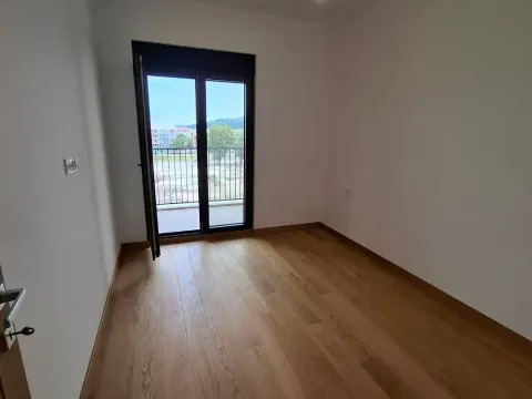 Izdavanje, jednosoban stan, 45m², New City, Podgorica - image 4