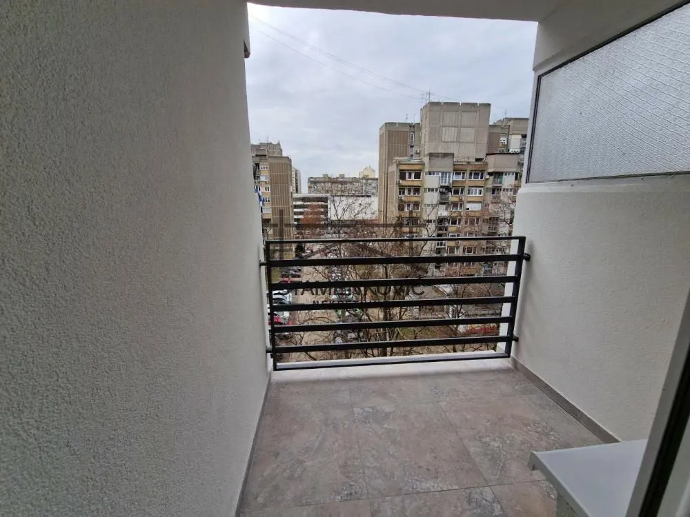 Prodaja, trosoban stan, 73m², Rotkvarija, Novi Sad Sve Podlokacije
