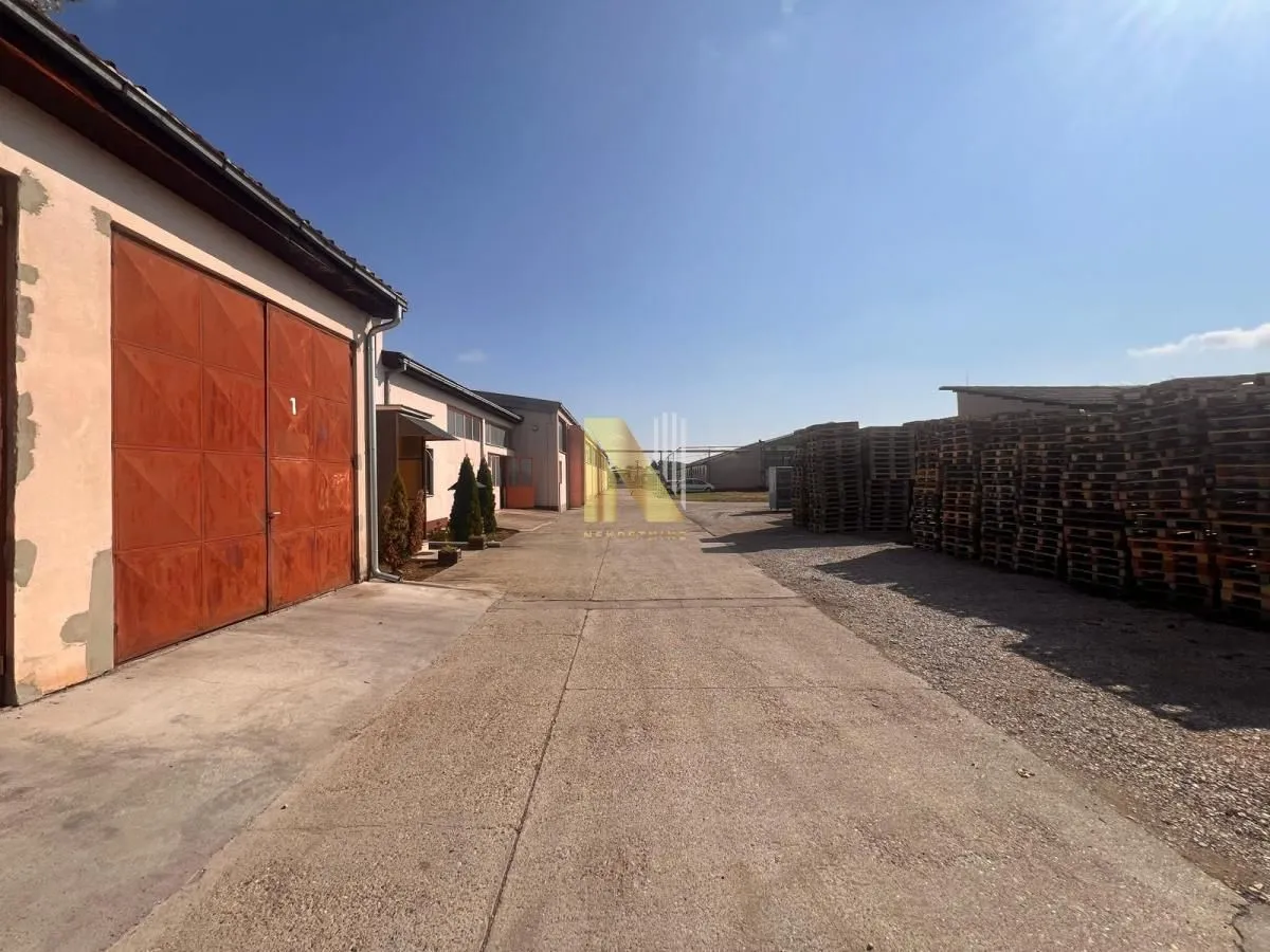 Rent, office space, 1000m², Bela Palanka, Srbija