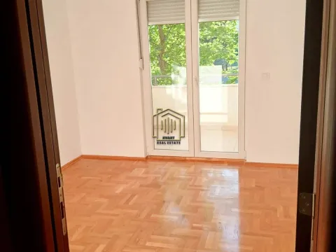 Rent, one bedroom apartment, 50m², Donja Gorica, Podgorica - image 4