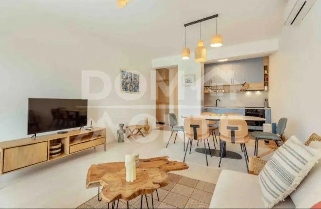 Izdavanje, dvosoban stan, 60m², Seljanovo, Tivat