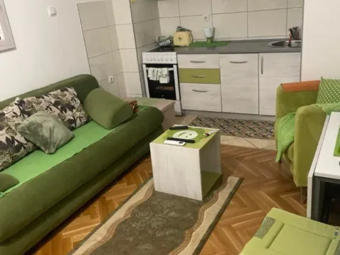 Rent, studio apartment, 31m², Blok 9, Podgorica - image 2