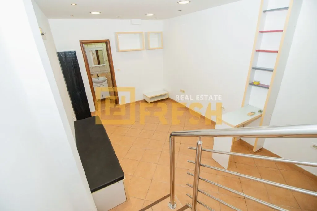 Rent, office space, 46m², Centar, Podgorica