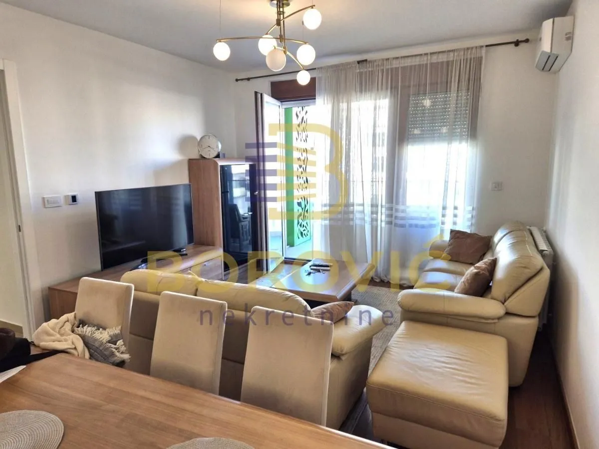 Rent, four bedroom apartment, 100m², Tošin bunar, Novi Beograd Sve Podlokacije