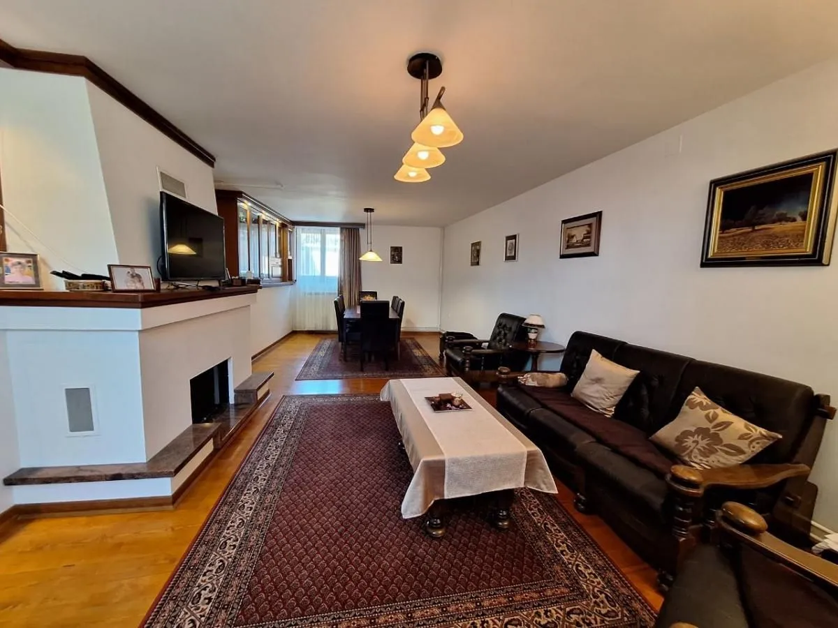 Sale, house, 253m², Banja Vrdnik, Irig