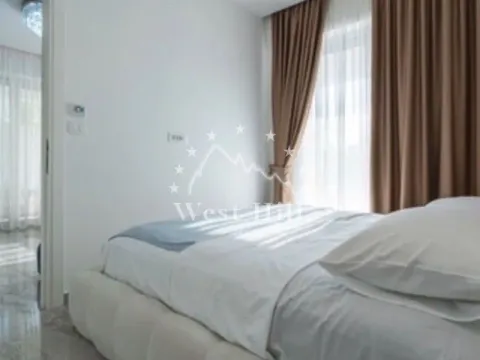 Sale, one bedroom apartment, 56m², Rafailovići, Budva - image 10