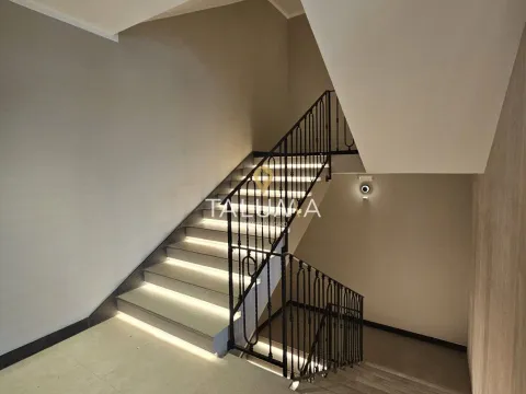 Prodaja, jednosoban stan, 47m², Donja Gorica, Podgorica - image 11