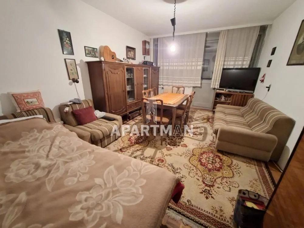 Prodaja, jednosoban stan, 42m², Zemun Sve Podlokacije, Beograd