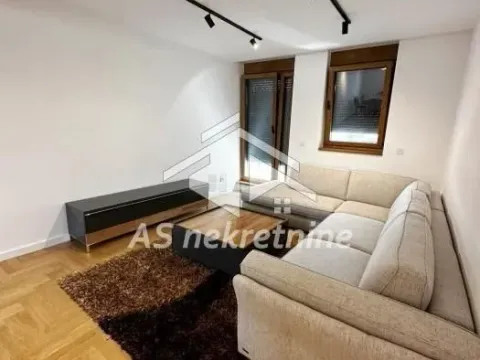 Izdavanje, trosoban stan, 80m², Stari Grad, Beograd - image 2