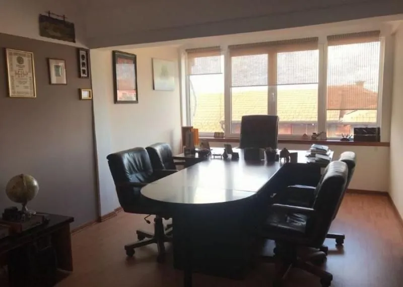 Rent, office space, 200m², Altina, Beograd