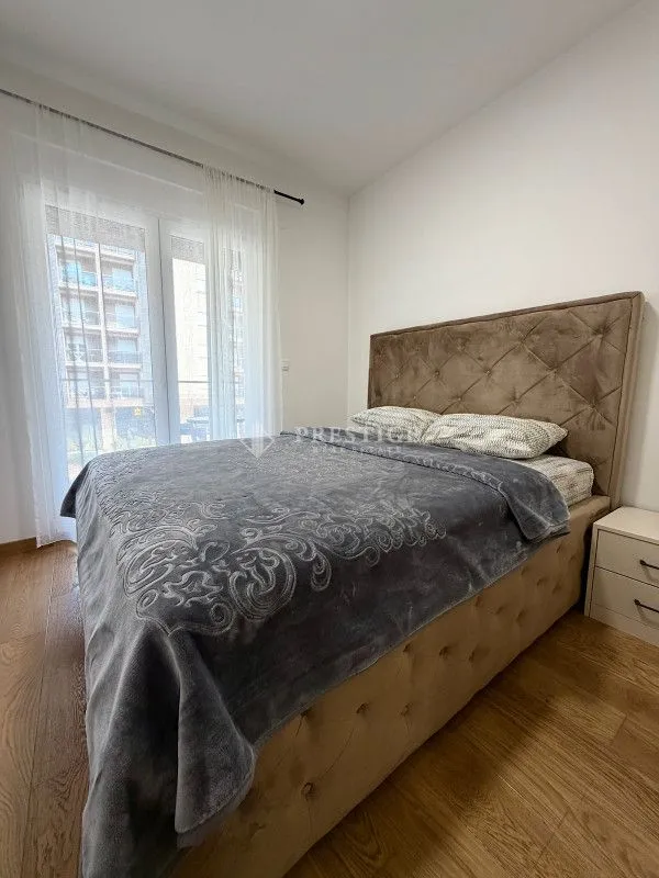 Izdavanje, jednosoban stan, 45m², New City, Podgorica