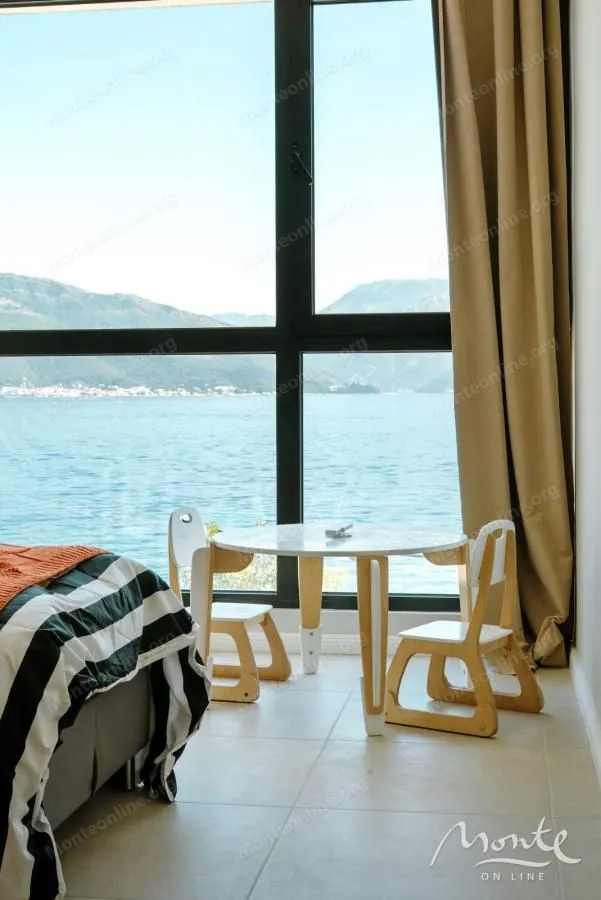 Prodaja, kuća, 200m², Krašići, Tivat