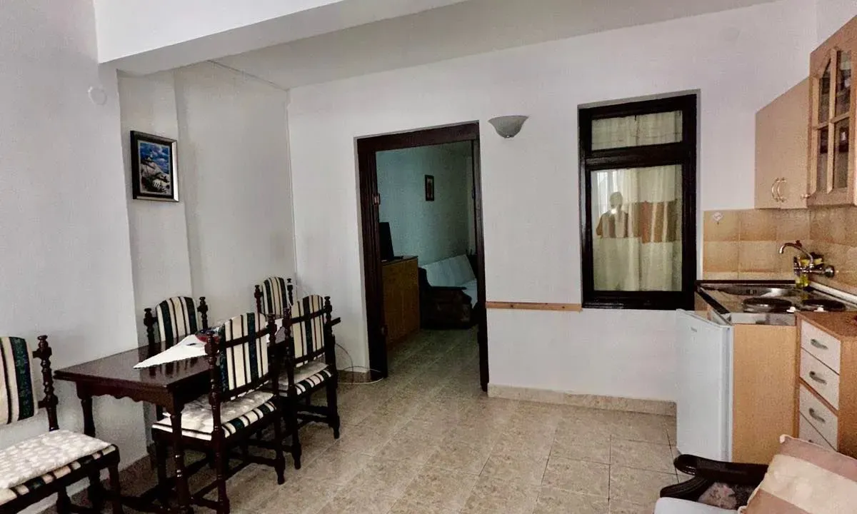 Prodaja, jednosoban stan, 75m², Sveti Stefan, Budva