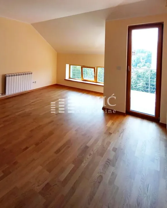 Rent, four bedroom apartment, 115m², Savski Venac, Beograd