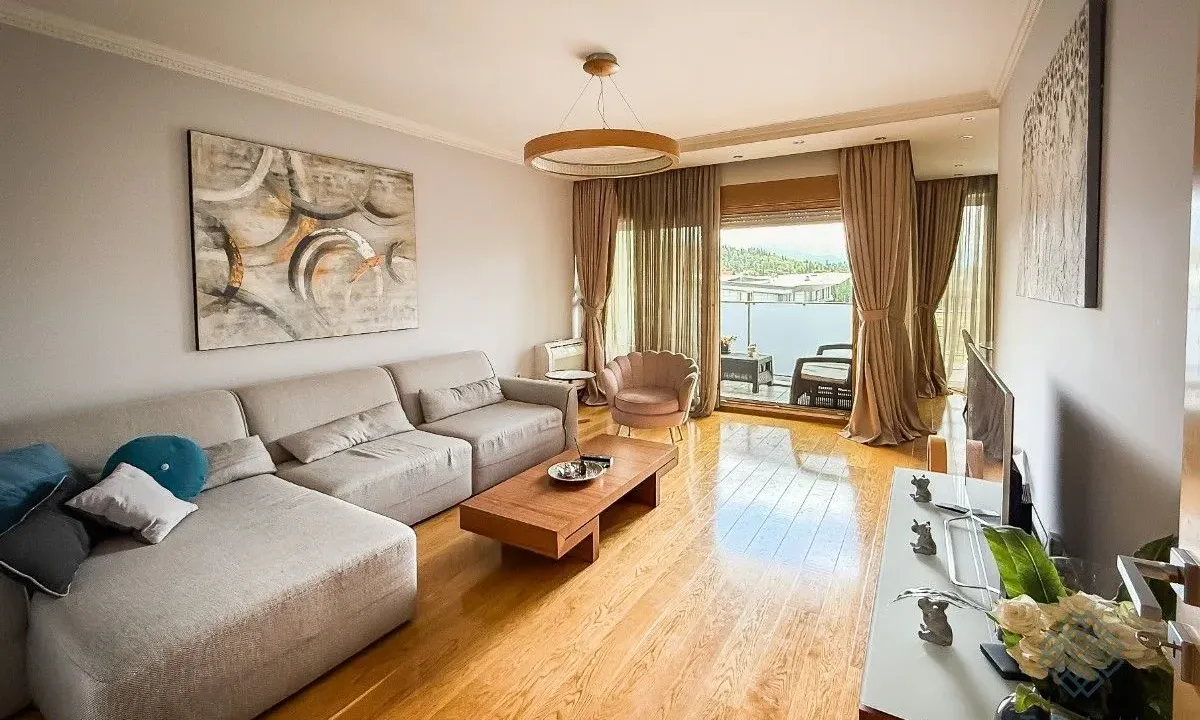 Izdavanje, trosoban stan, 103m², Preko Morače, Podgorica