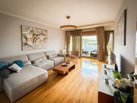 Izdavanje, trosoban stan, 103m², Preko Morače, Podgorica