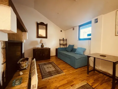 Rent, two bedroom apartment, 47m², Medaković Sve Podlokacije, Beograd - image 4
