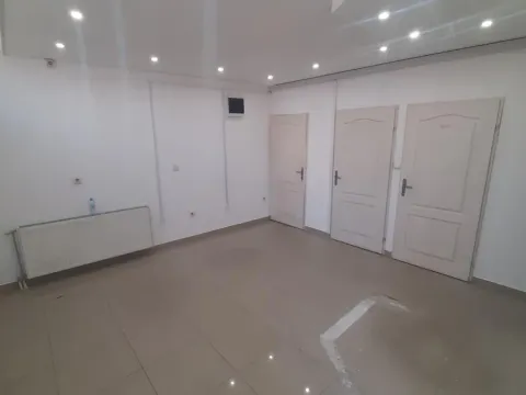 Sale, office space, 99m², Salajka, Novi Sad Sve Podlokacije - image 2