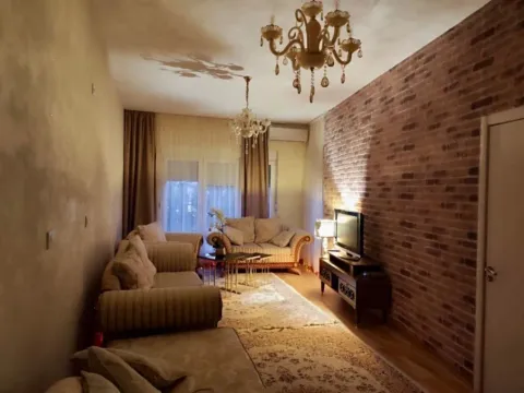 Izdavanje, dvosoban stan, 70m², Ljubović, Podgorica - image 2