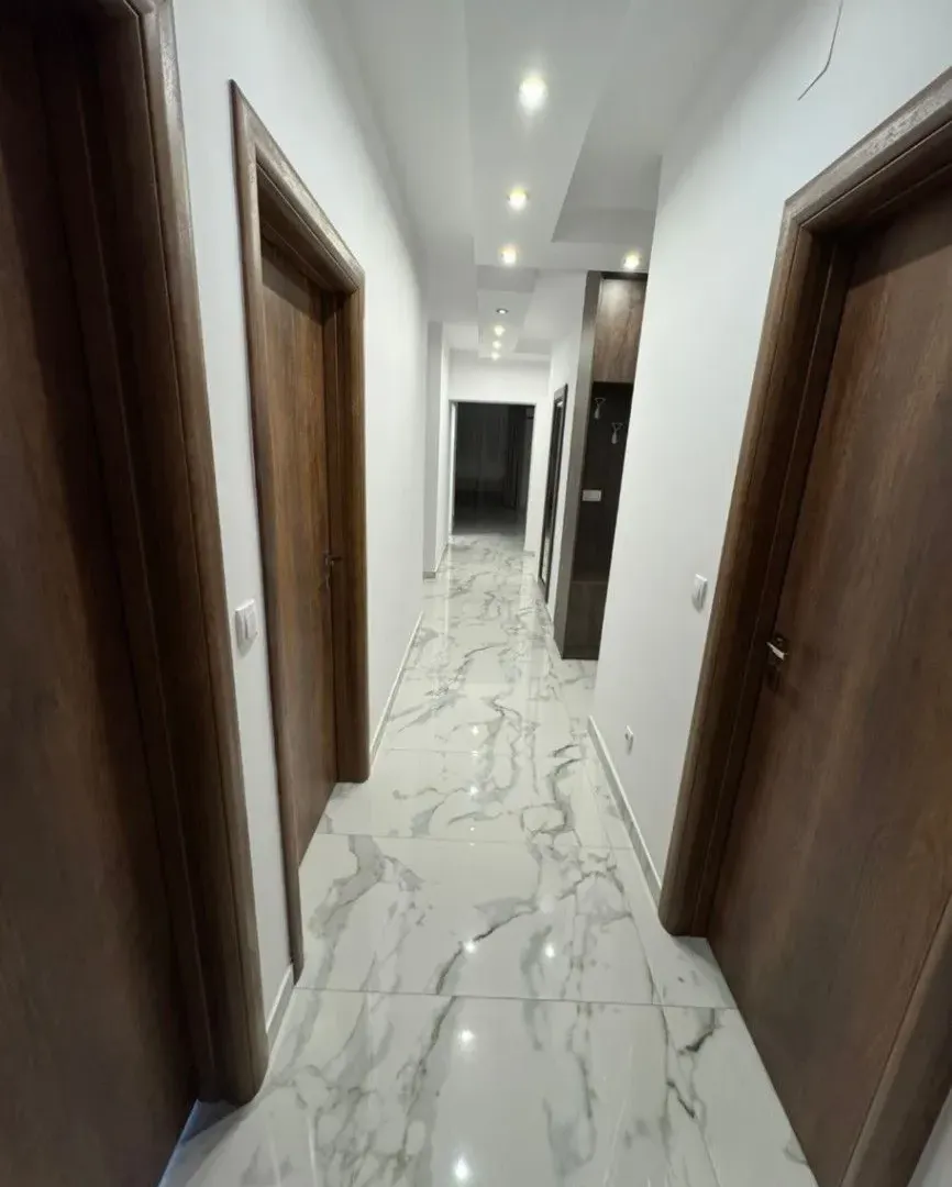 Prodaja, četvorosoban stan, 111m², Nova Pazova, Stara Pazova