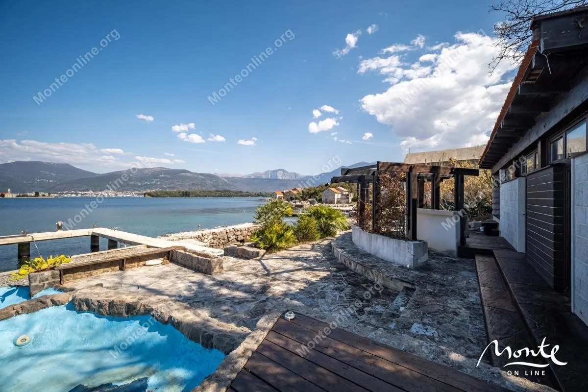 Prodaja, kuća, 770m², Krašići, Tivat