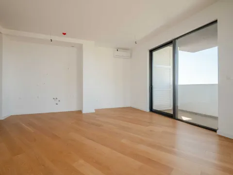 Prodaja, jednosoban stan, 69m², Bečići, Budva - image 4