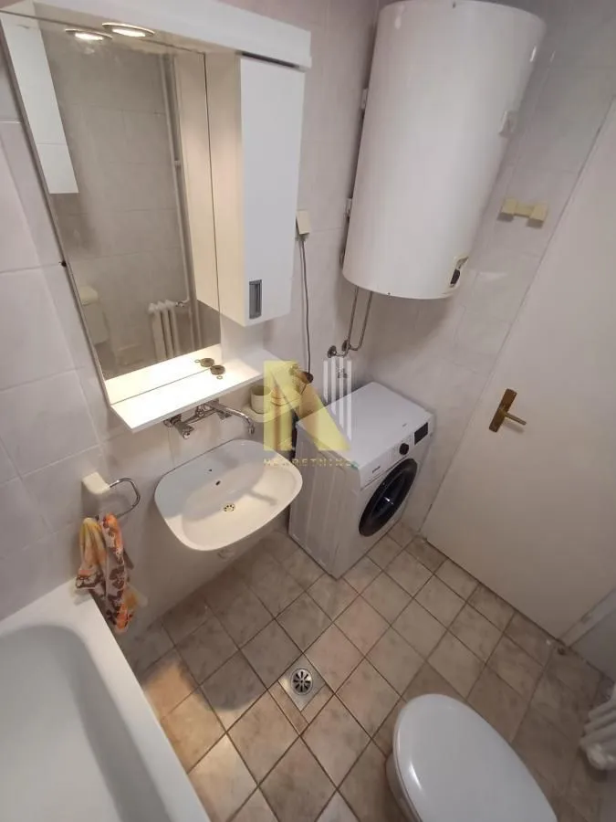 Izdavanje, jednosoban stan, 43m², Grbavica, Novi Sad Sve Podlokacije