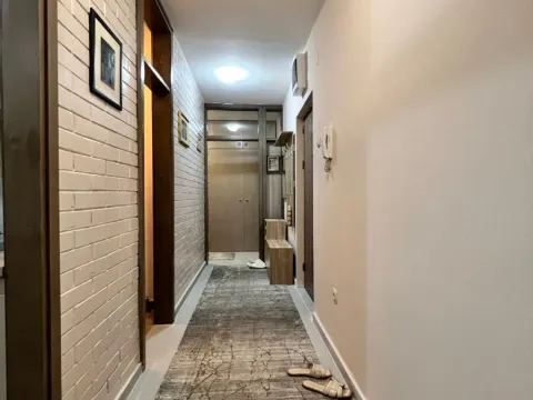 Izdavanje, dvosoban stan, 85m², Blok 5, Podgorica - image 8