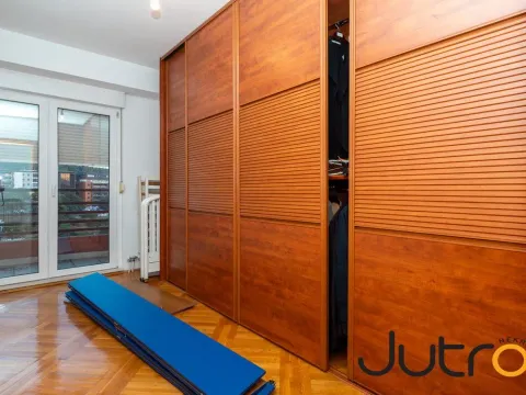 Prodaja, četvorosoban stan, 133m², Momišići, Podgorica - image 12