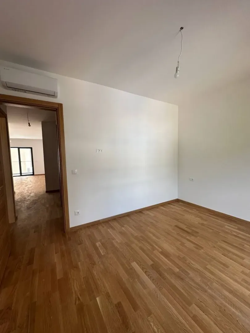Prodaja, dvosoban stan, 64m², Bečići, Budva