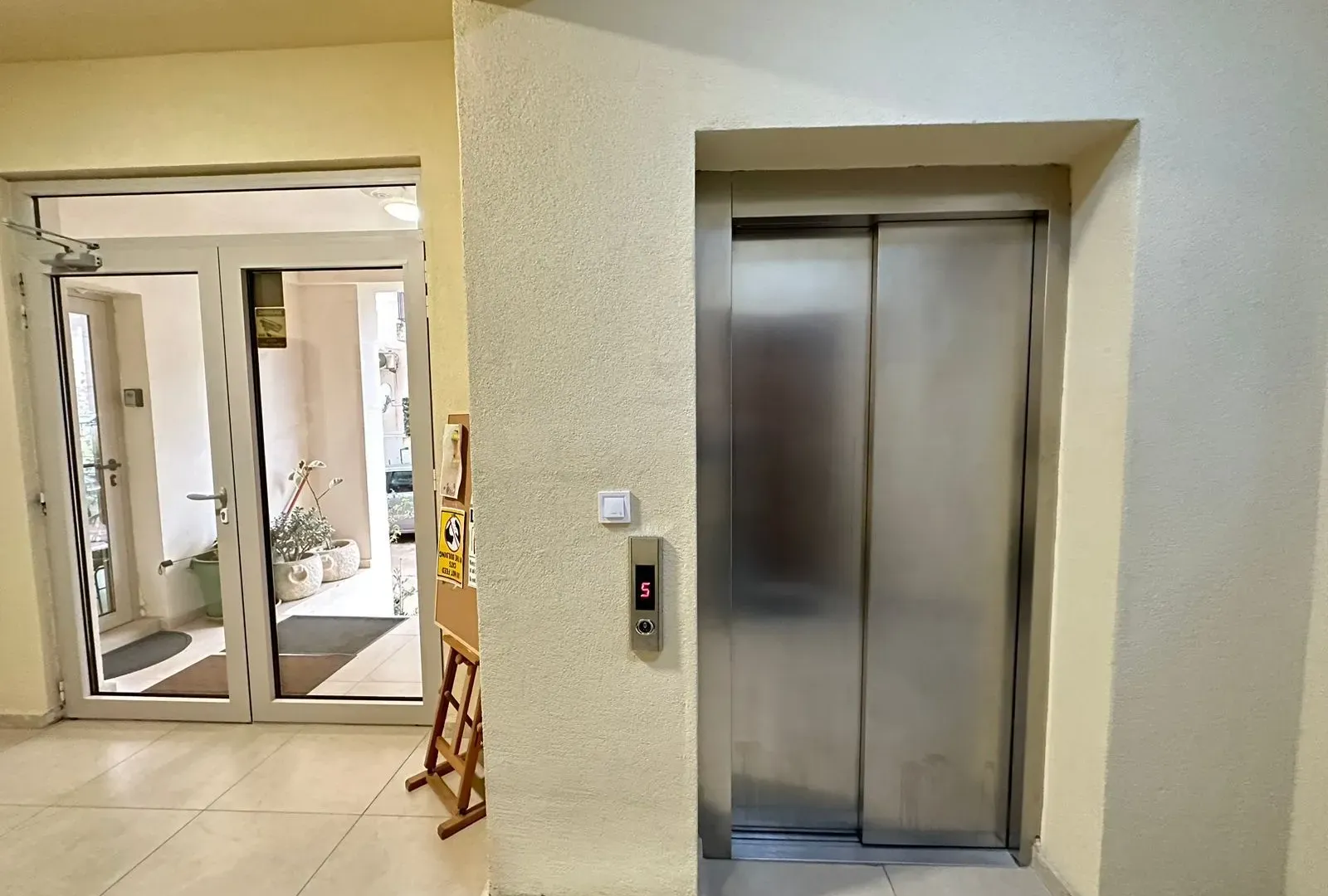 Izdavanje, garsonjera, 32m², Velji Vinogradi, Budva