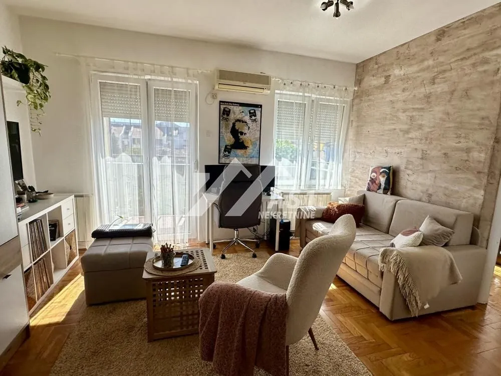 Izdavanje, jednosoban stan, 38m², Bulevar Evrope, Novi Sad Sve Podlokacije