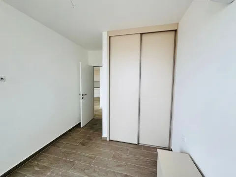 Sale, two bedroom apartment, 52m², Bečići, Budva - image 12