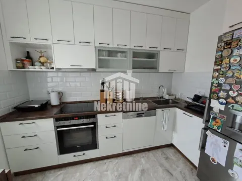 Prodaja, trosoban stan, 72m², Julino Brdo, Beograd - image 7