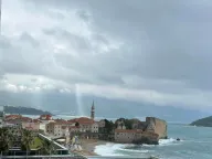 Izdavanje, jednosoban stan, 42m², Centar, Budva - image 1