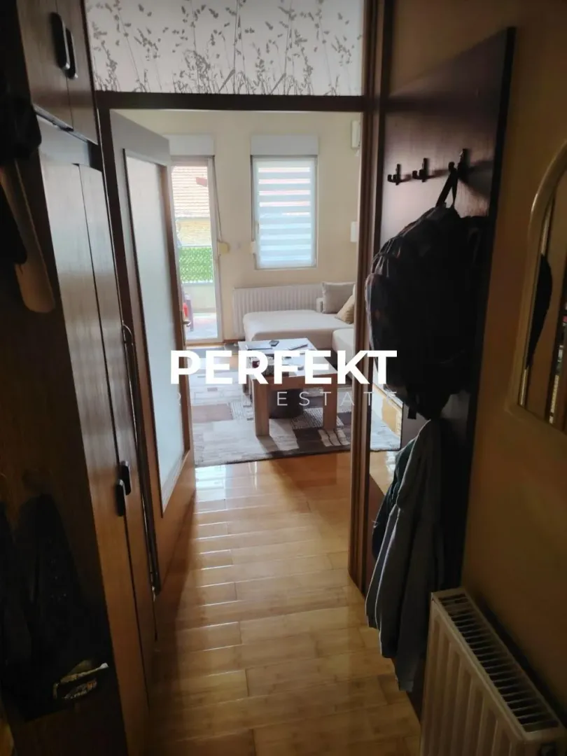 Prodaja, dvosoban stan, 52m², Pančevo, Srbija